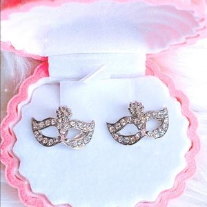 seductive mask stud earrings